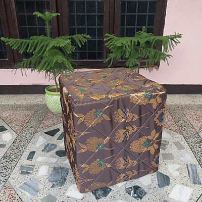 DCM5 Sitting Stool